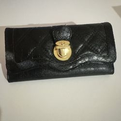 Black And Gold Buckle Wallet 