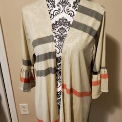 Perfectly Priscilla Plaid Cardigan Size Small 