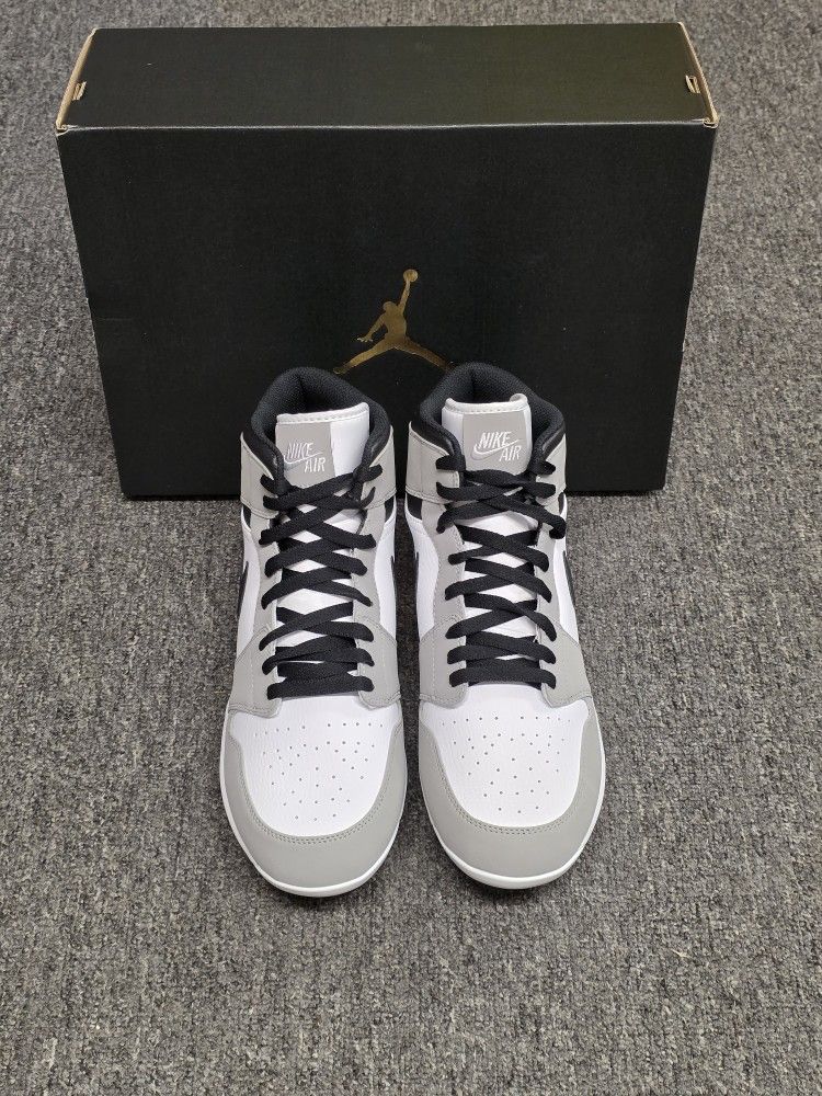 Nike Air Jordan 1 Retro MCS Smoke Grey Cleats AV5354-012 Baseball Size 10.5