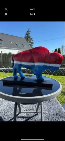 The red white and blue buffalo statue