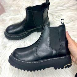 Black Chunky Chelsea Boots 
