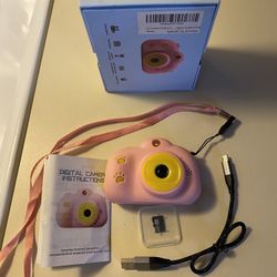 Kid’s Digital Camera Used (Pink) w/ 16GB micro SD card