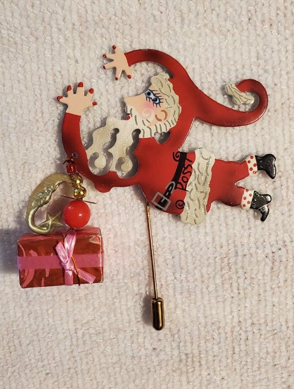 VINTAGE  RETIRED  ROSSI WHIMSICAL  FLYING  SANTA  BROOCH PIN  SIGNED 