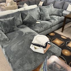 NEW CORDUROY SECTIONAL 