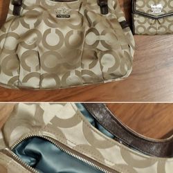 Coach Large Hobo Coach Purse & Wallet