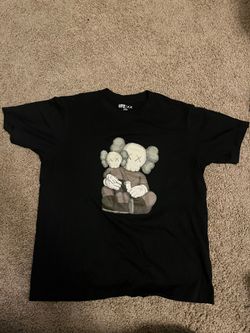 kaws shirt size medium new