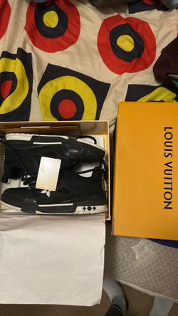 Black Lv skates