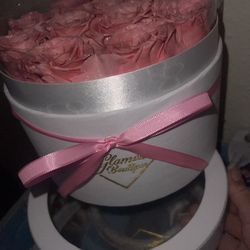 Preserved Sparkly Roses In A Hat Box! 