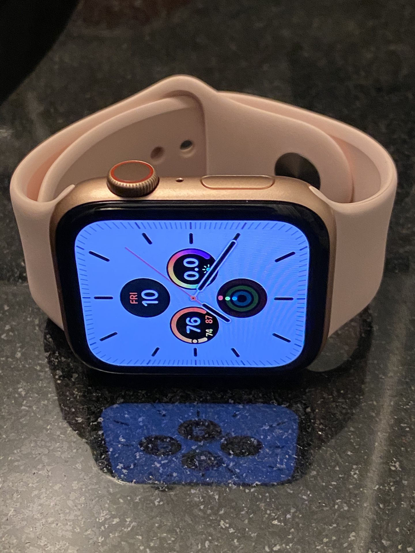 WOW Apple Watch 44mm LTE gold with apple warranty