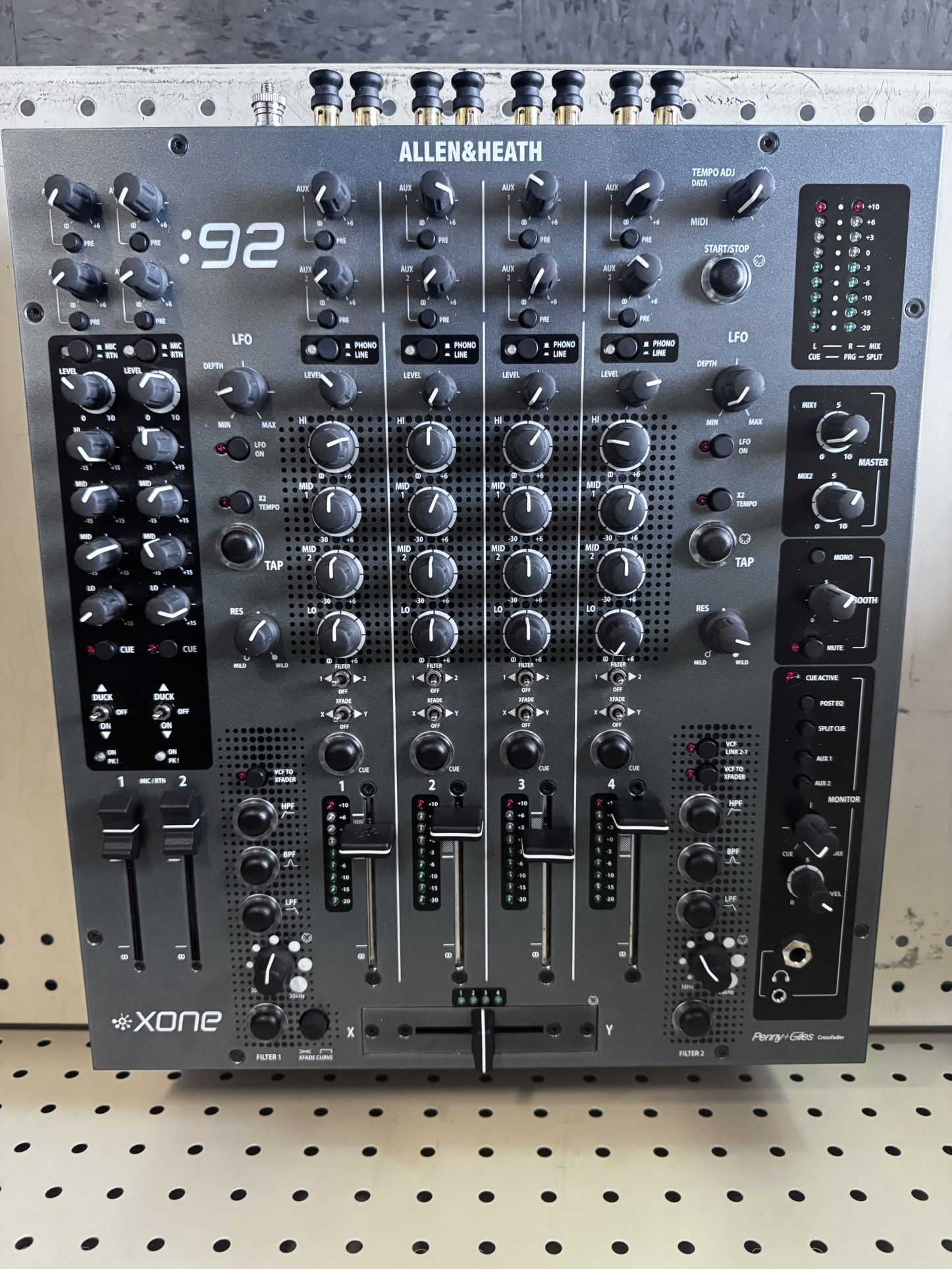 Professional 6 Channel Club/DJ Mixer
