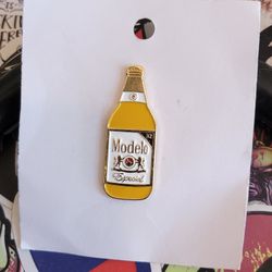 Modelo Bottle Enamel Pin