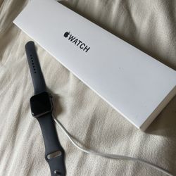 Apple Watch SE