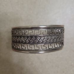999 Silver Bracelet.  Weight Is 33.6 Grams