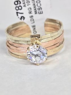 10kt Tri-Color Gold Solitaire Stone Ring