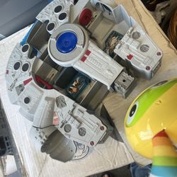 Star Wars Millenium Falcon