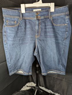 Lane Bryant Shorts Size 18