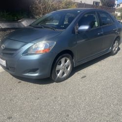 2008 Toyota Yaris Runs Great Clean Title