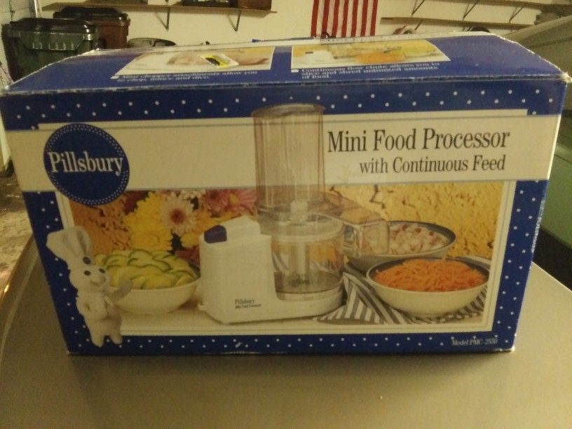 Pillsbury Mini Food Processor- Brand New Never used