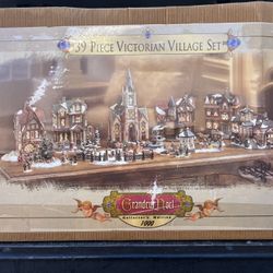 Grandeur Noel Collectors Edition 39 Piece Ceramic Village Set