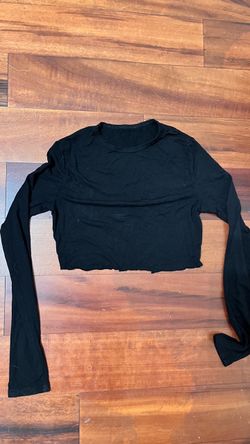 S black cropped long sleeve