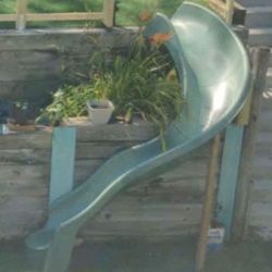 Free Slide- Connection Has A Crack See Picture 