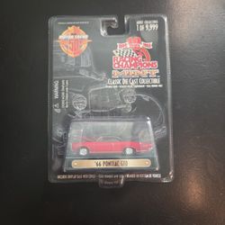 RACING CHAMPIONS MINT. 66 Pontiac GTO