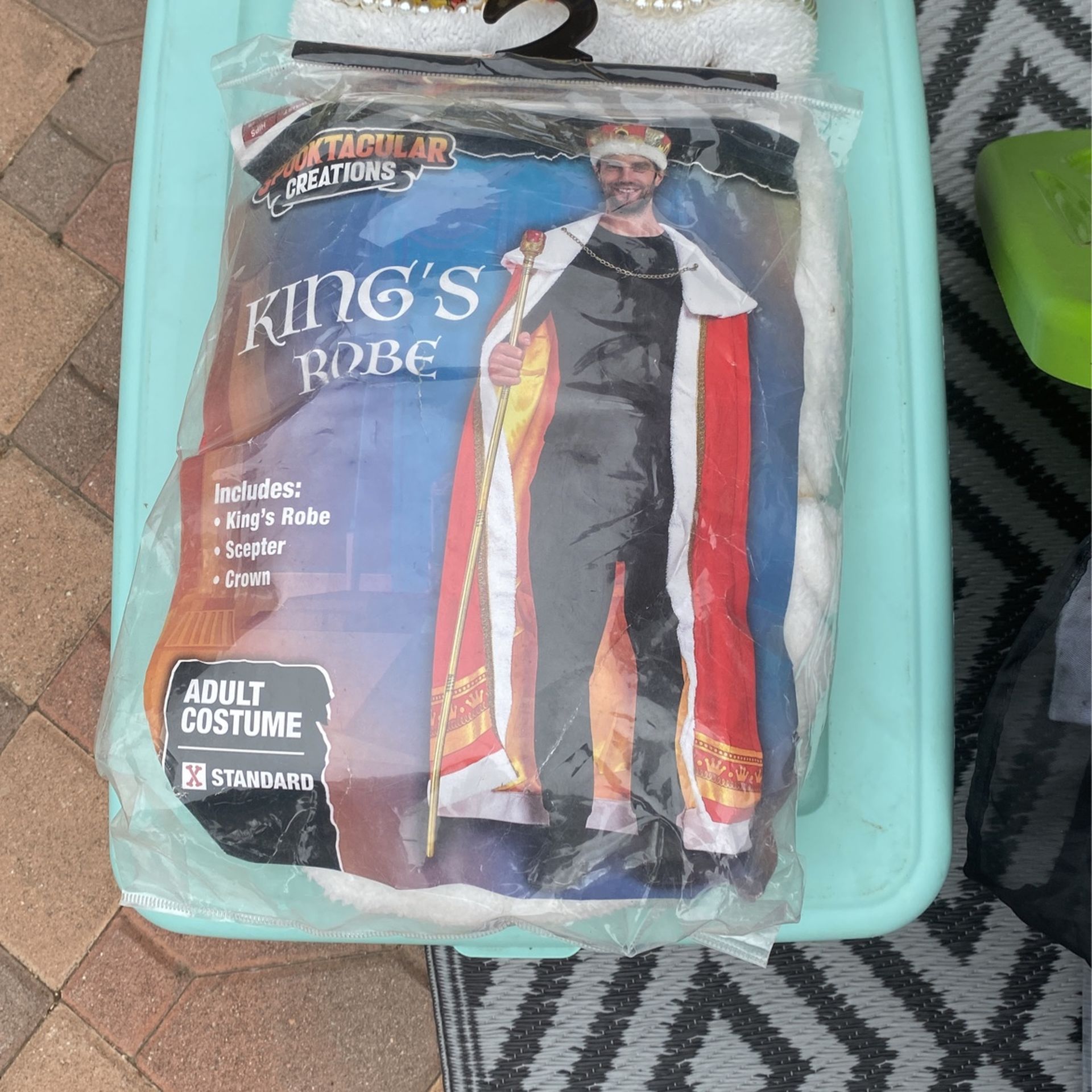 King Costume