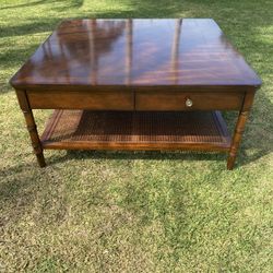 VINTAGE BERNHARDT  Rattan 40x40” Coffee Table