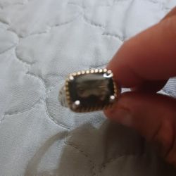 2 BEAUTIFUL LIA SOPHIA RING'S & SIZE 8-9......😁😊😍