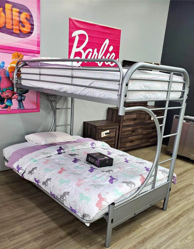 ♨️Eclipse Silver Finish Twin Xl/Queen/Futon Bunk Bed
ACME$20 Down Payment and delivery available 