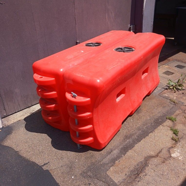 (2) Traffic Water Wall Barriers Barricades K- Rails