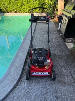 Snapper self propelled mower