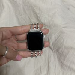 SE 44mm Apple Watch Silver