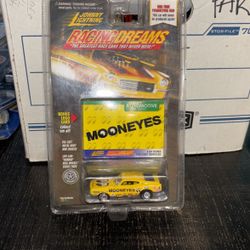 Johnny Lightning Mooneyes