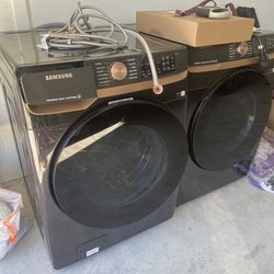 Samsung Full Wash/dryer 600.00