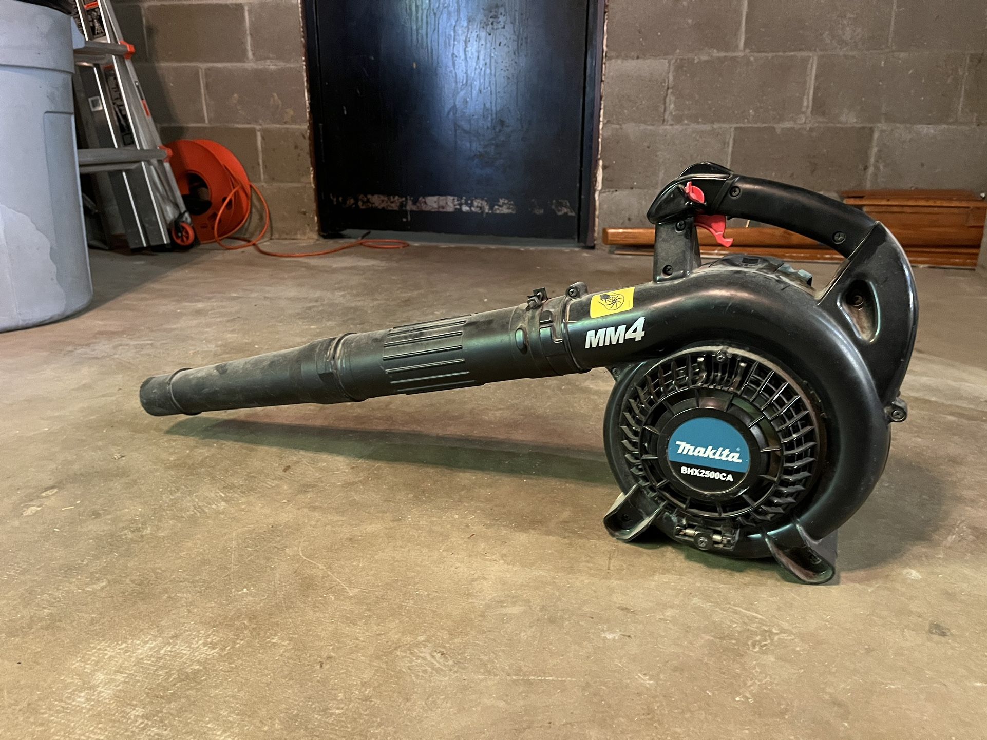 Makita Leaf Blower