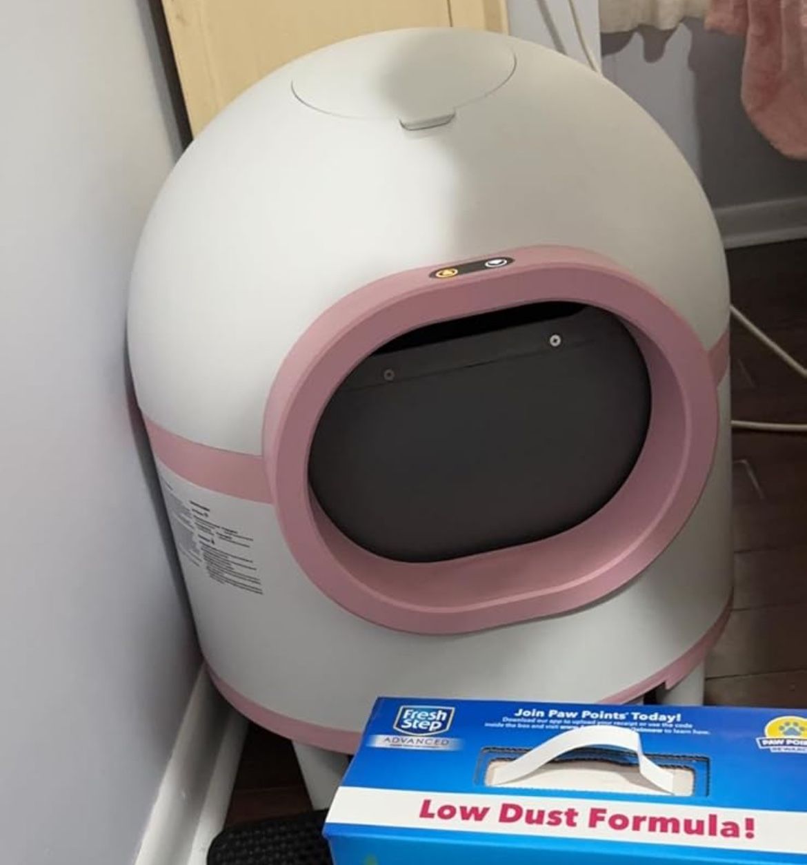 brand New Self Cleaning Cat Litter Box