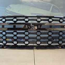 2021-2024 CHEVROLET TAHOE, SUBURBAN GRILLE