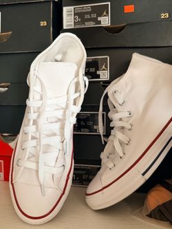 Pre school kids size 3y converse
