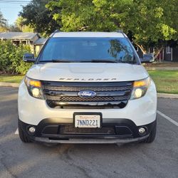 2015 Ford Explorer