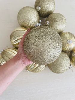 Lot of 11 Large 5” Gold Christmas Ornaments Globe Holiday Home Decor