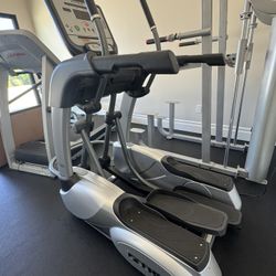 CS400 True Fitness Elliptical
