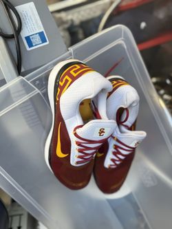 Nike USC Trojans Size 15 