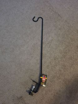 Deck hook for bird feeder