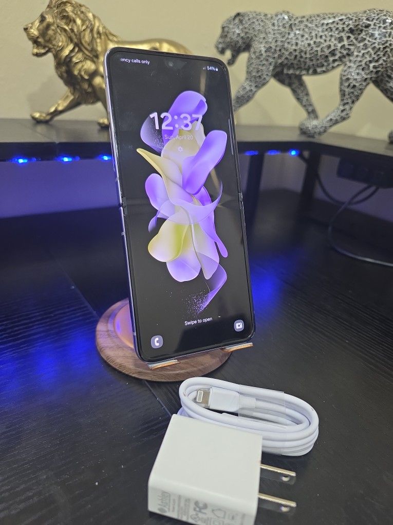 Unlocked Samsung Galaxy Zflip 4