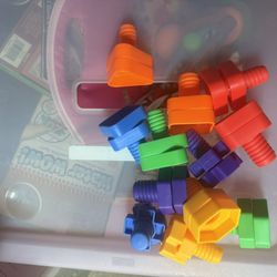 Skoolzy Nuts and Bolts Building Toy Set