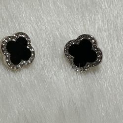 Earrings With Diamonds $10