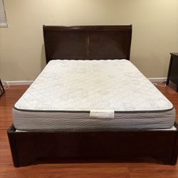Queen Size Wood bed frame and Mattress 