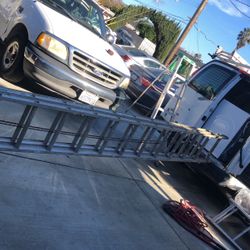 Werner Ladder Alumminum Heavy Duty 32 Foots