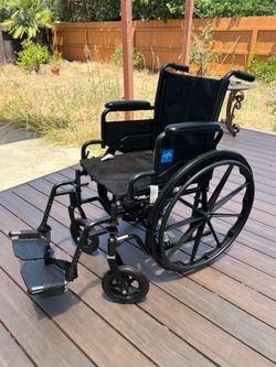 MEDLINE K1 Basic Wheelchair (Model K1166N22S)